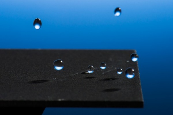 A Self-Cleaning Super Hydrophobic Metal Bounced a Single Drop of Water2