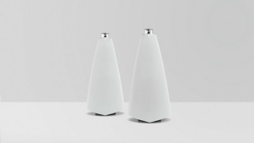 BeoLab 20 total white wireless speaker for Danish