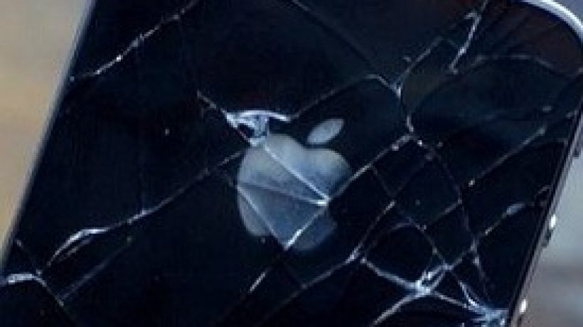 5 Ways to Protect Your Smartphone From Damage and Theft