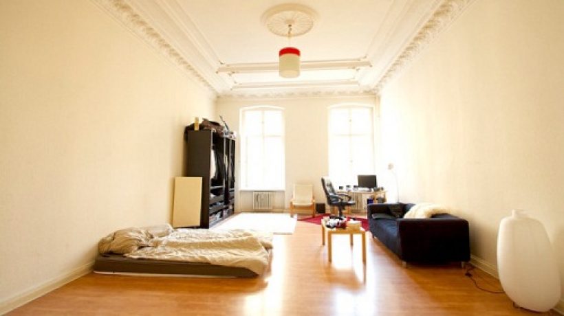 Safety tips for single when staying in a rental apartment